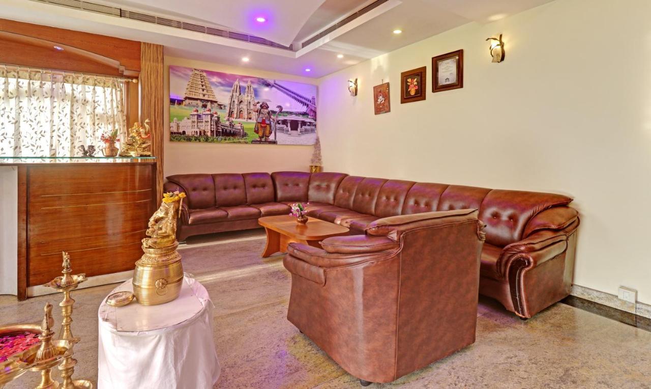 Hotel Treebo Trend Msr International - Hebbal Mysore Esterno foto
