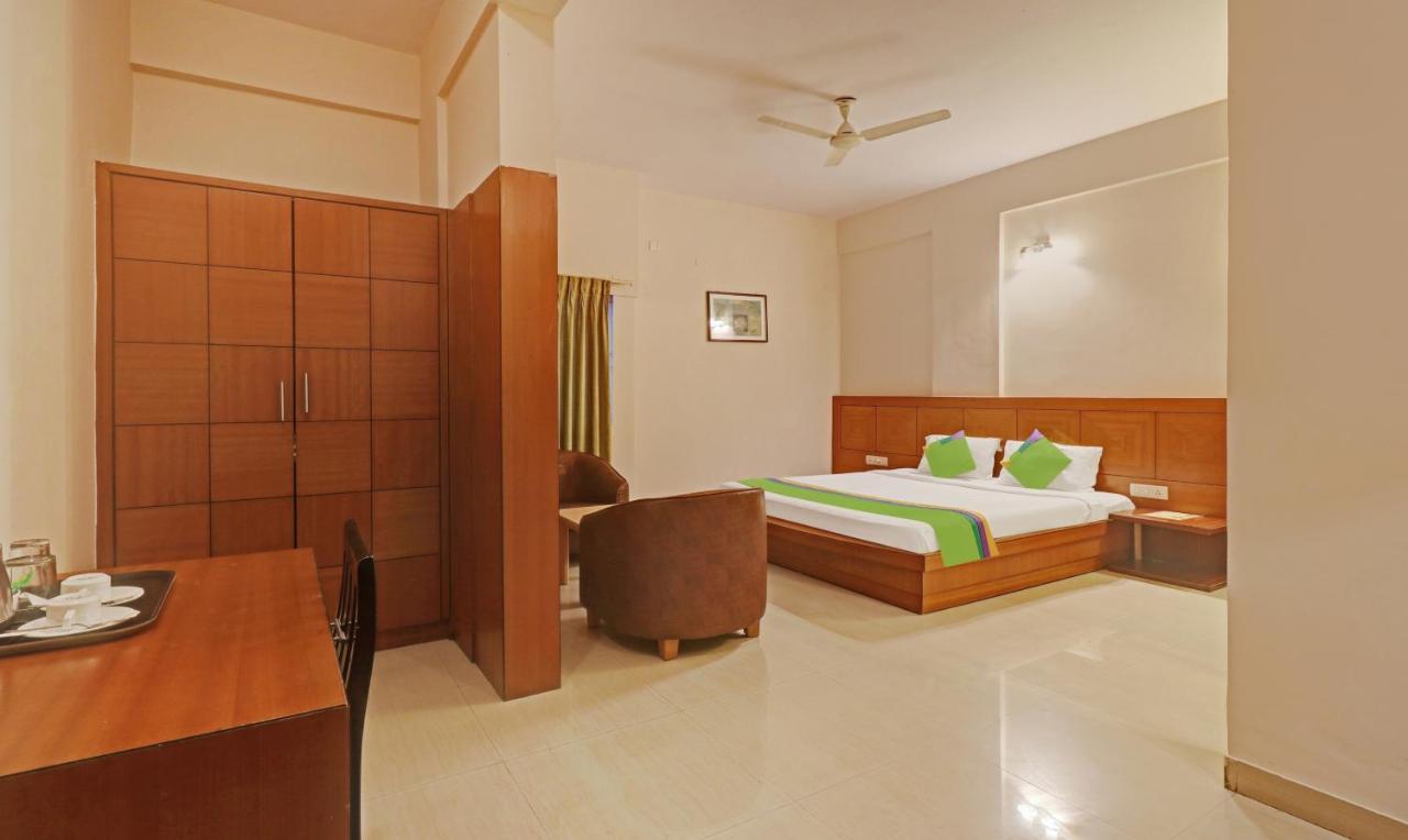 Hotel Treebo Trend Msr International - Hebbal Mysore Esterno foto