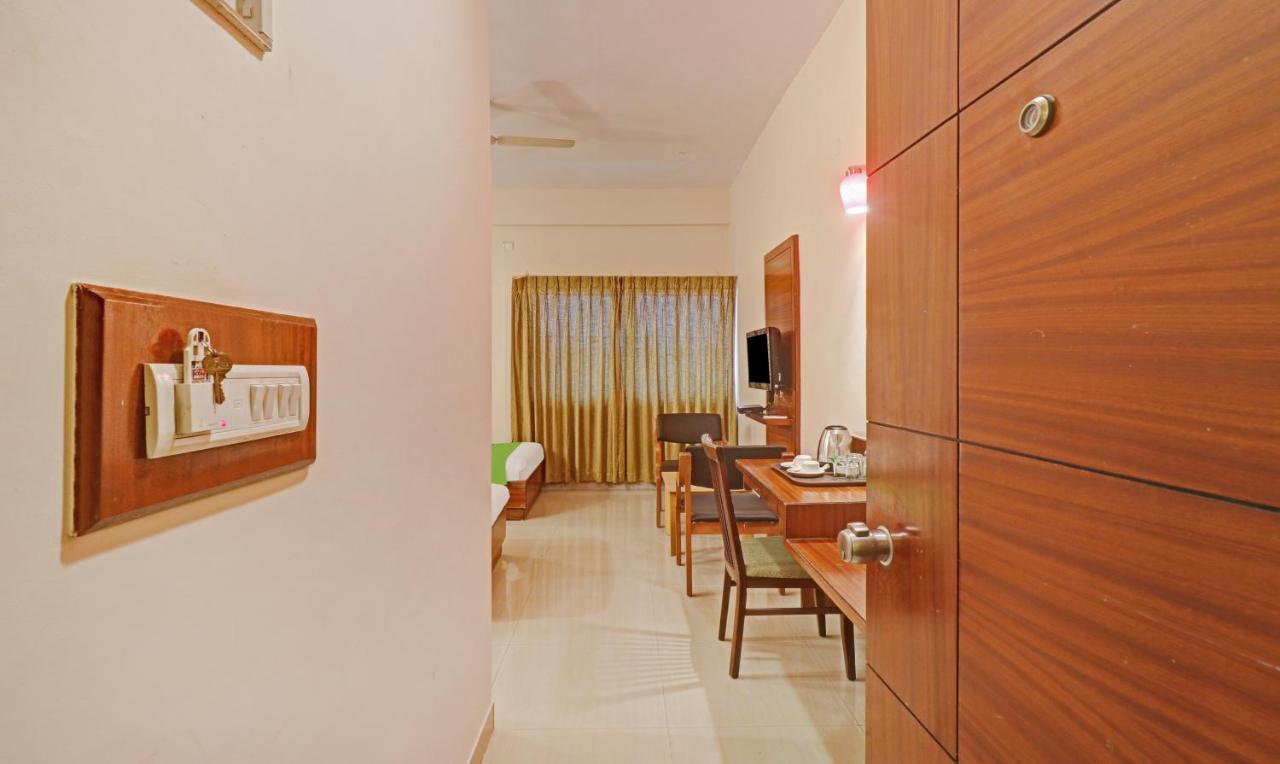 Hotel Treebo Trend Msr International - Hebbal Mysore Esterno foto