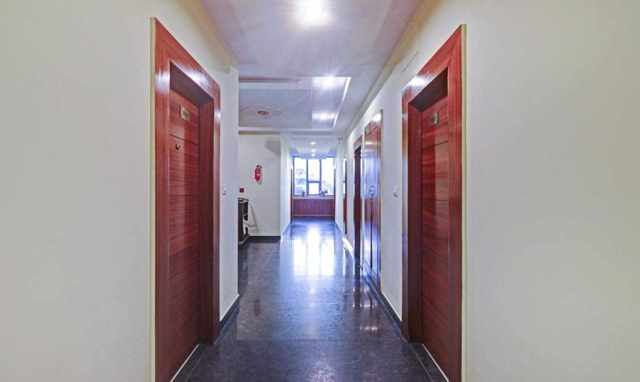 Hotel Treebo Trend Msr International - Hebbal Mysore Esterno foto