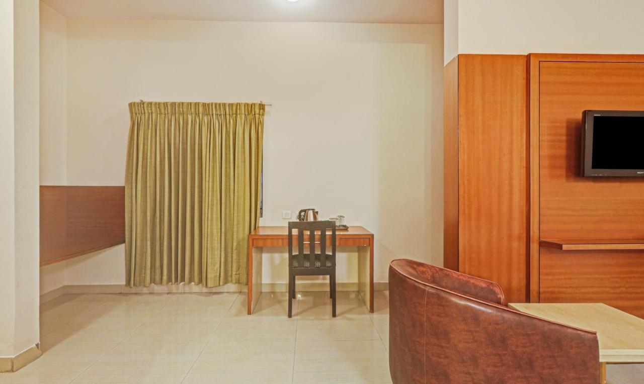 Hotel Treebo Trend Msr International - Hebbal Mysore Esterno foto