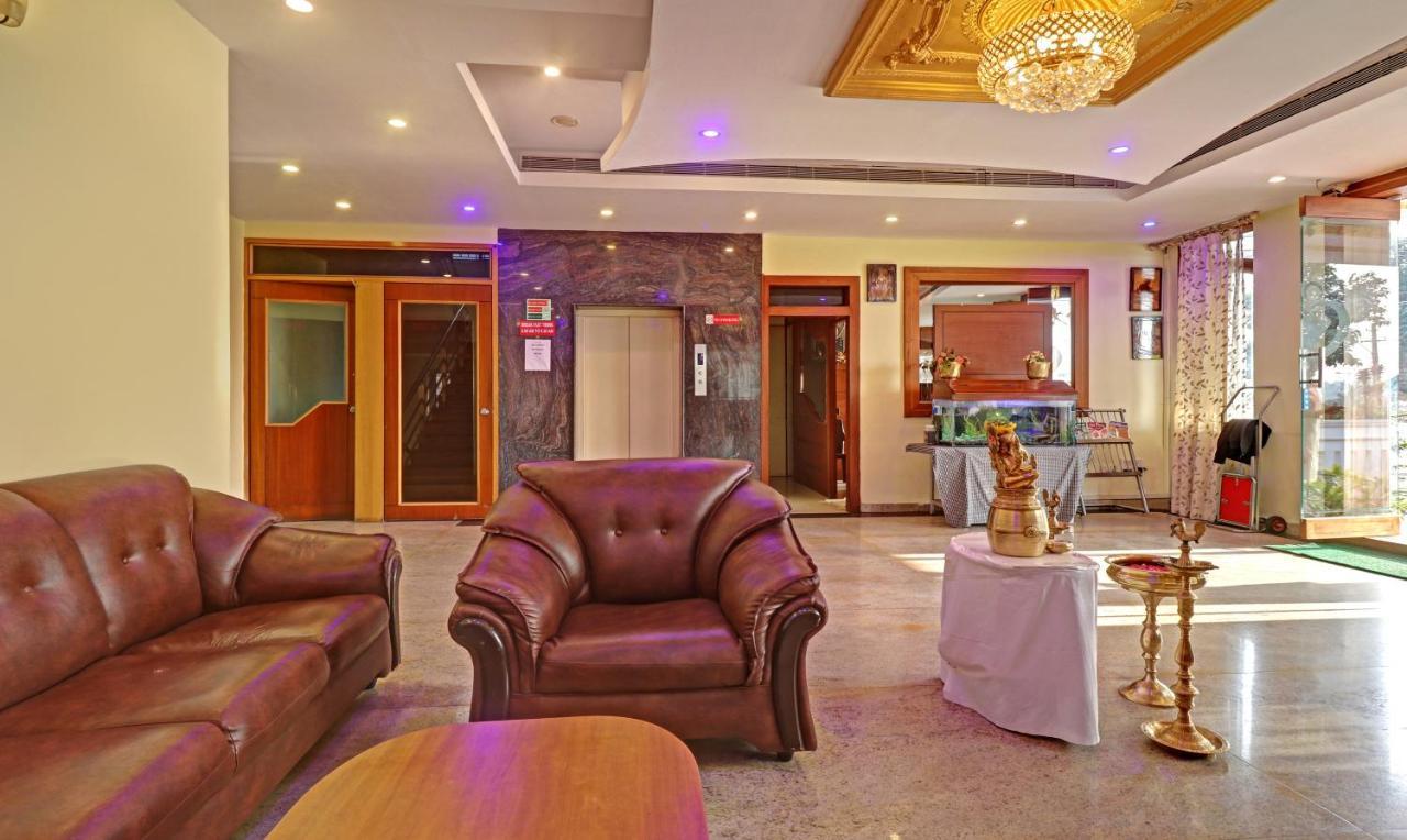 Hotel Treebo Trend Msr International - Hebbal Mysore Esterno foto